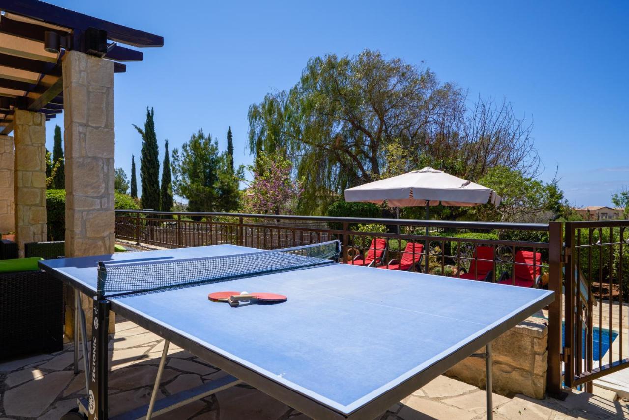 3 Bedroom Villa Madelini With Private Pool, Aphrodite Hills Resort 코우클리아 외부 사진