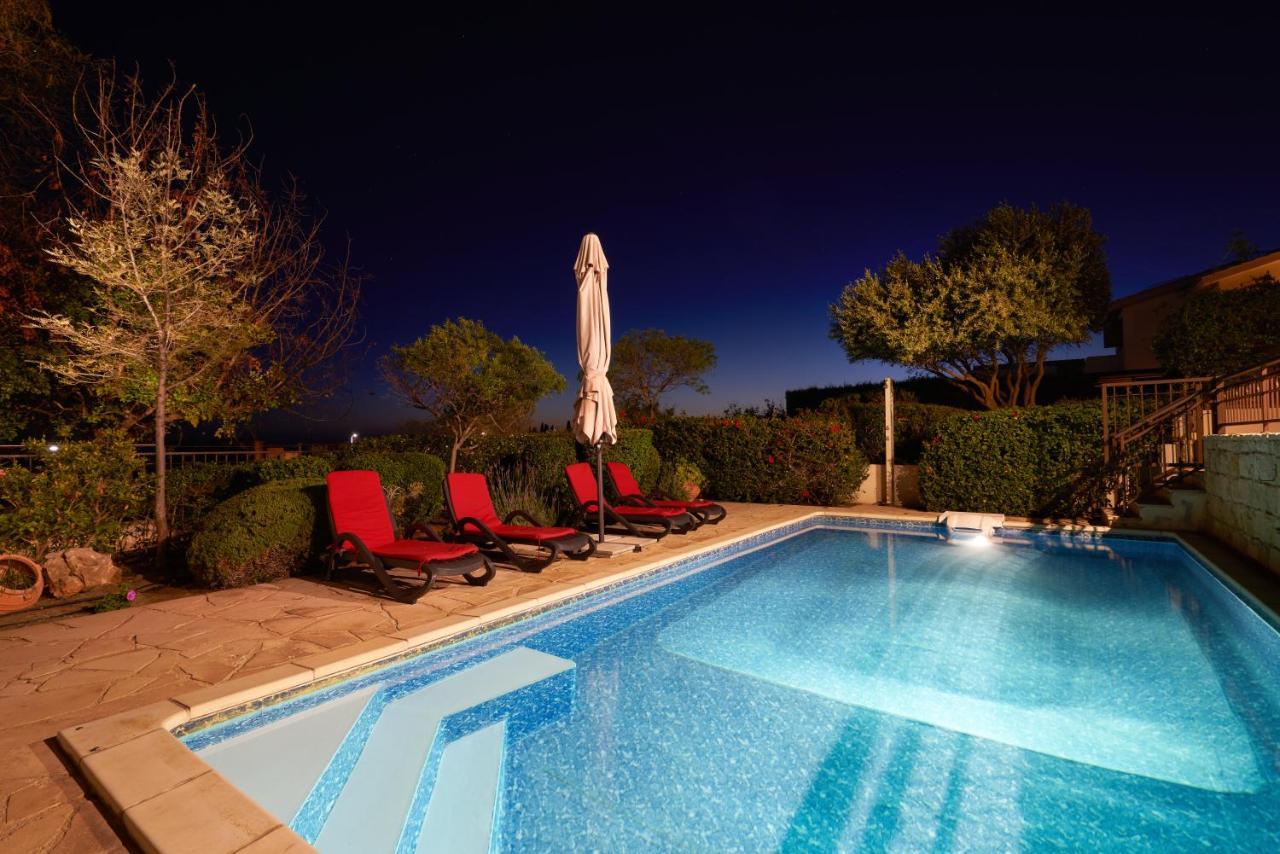 3 Bedroom Villa Madelini With Private Pool, Aphrodite Hills Resort 코우클리아 외부 사진
