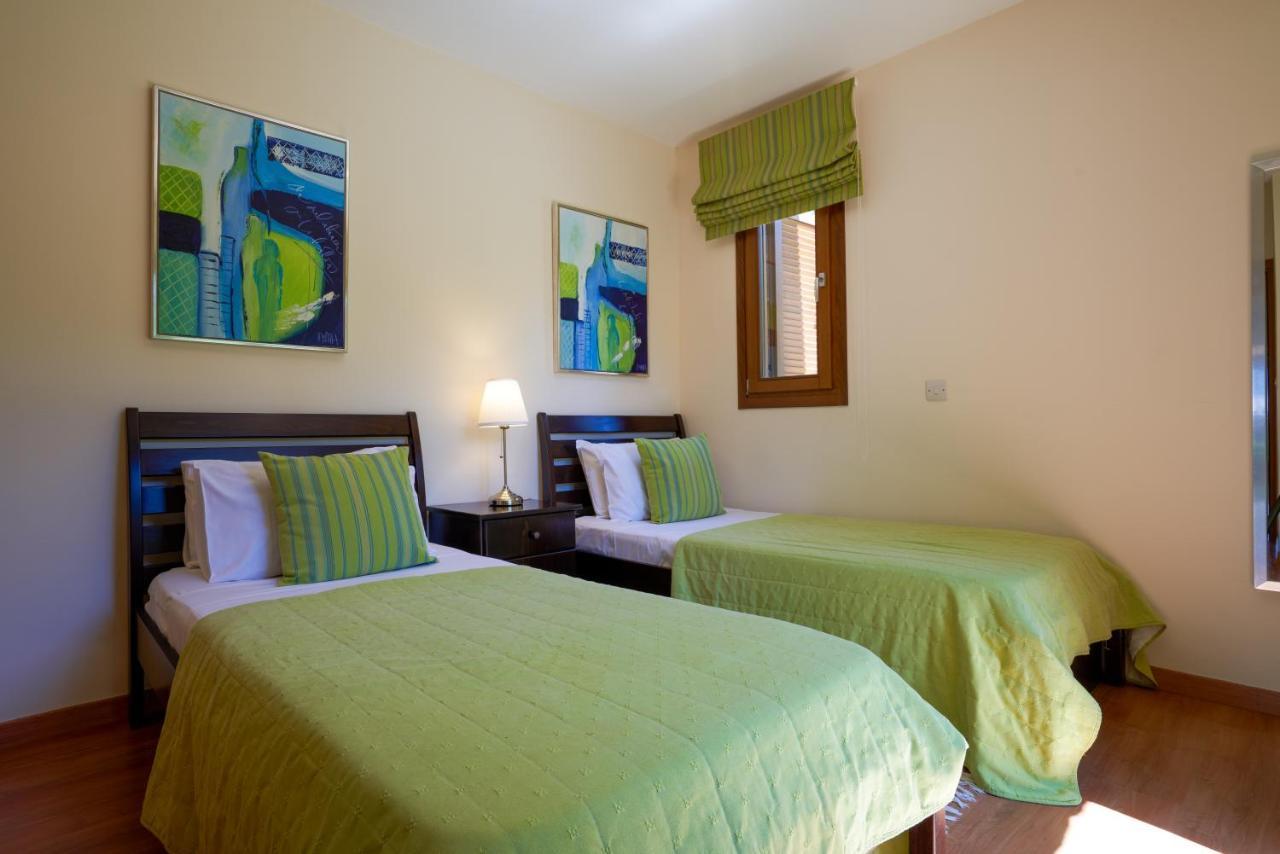 3 Bedroom Villa Madelini With Private Pool, Aphrodite Hills Resort 코우클리아 외부 사진