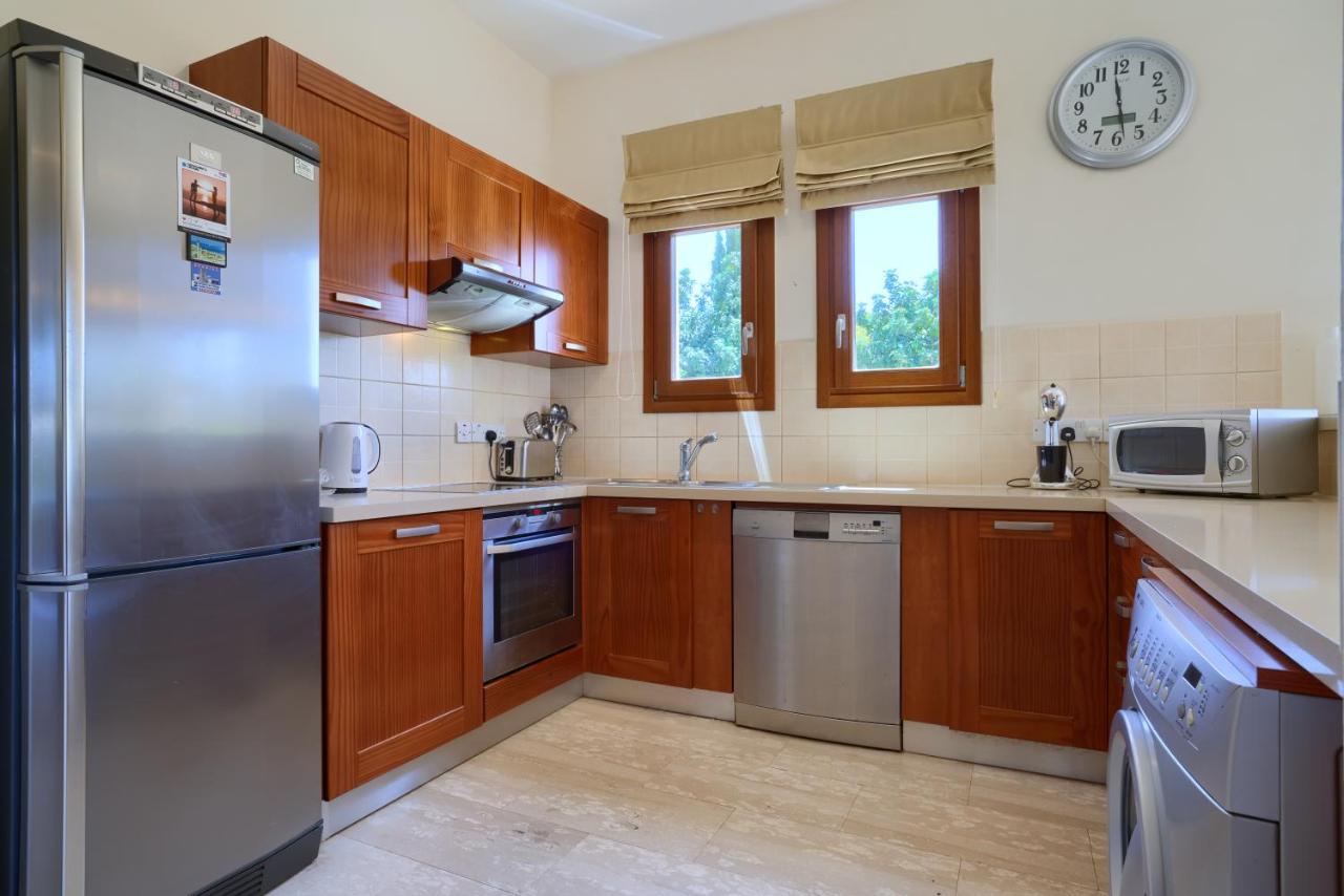 3 Bedroom Villa Madelini With Private Pool, Aphrodite Hills Resort 코우클리아 외부 사진