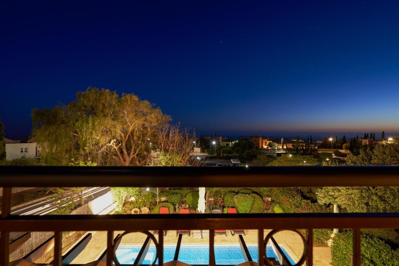 3 Bedroom Villa Madelini With Private Pool, Aphrodite Hills Resort 코우클리아 외부 사진