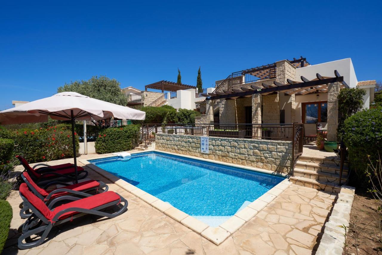 3 Bedroom Villa Madelini With Private Pool, Aphrodite Hills Resort 코우클리아 외부 사진
