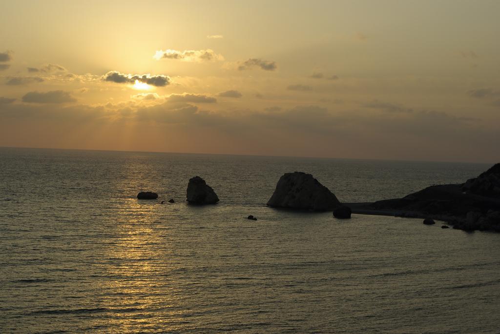 3 Bedroom Villa Madelini With Private Pool, Aphrodite Hills Resort 코우클리아 외부 사진