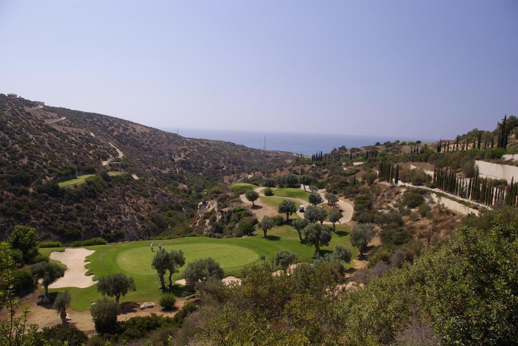 3 Bedroom Villa Madelini With Private Pool, Aphrodite Hills Resort 코우클리아 외부 사진